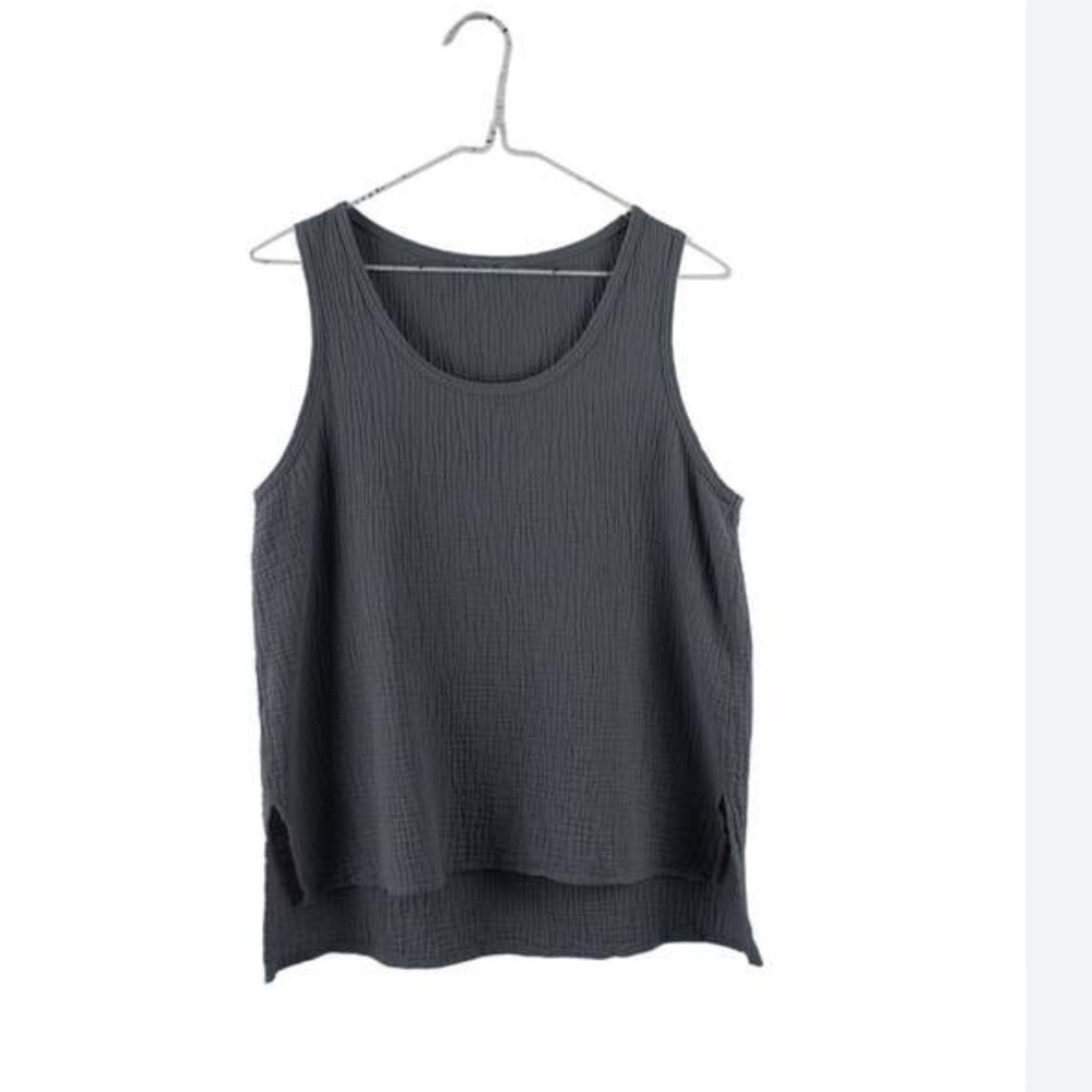 It is Well Gray 100% Cotton Gauzy Scoop Neck Tank Top Hi-Lo Hem Size Small NEW